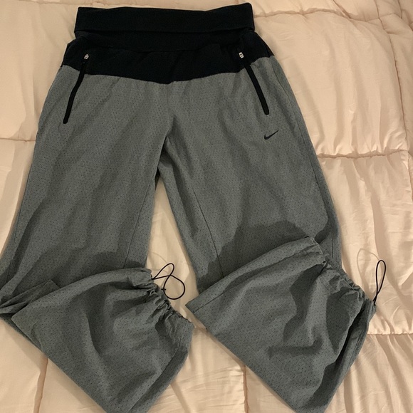 Nike track pants , size Medium Grey and Black - Picture 5 of 9